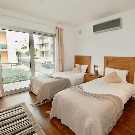 Whale - With Wi-fi And Heated Pool アパート