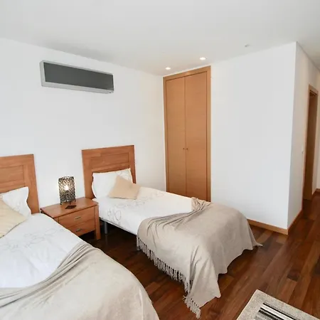 Whale - With Wi-fi And Heated Pool * サン・マルティーニョ・ド・ポルト