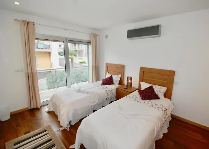 Whale - With Wi-fi And Heated Pool דירה סאו מרטיניו דו פורטו