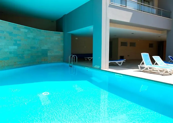 Whale - With Wi-fi And Heated Pool דירה סאו מרטיניו דו פורטו